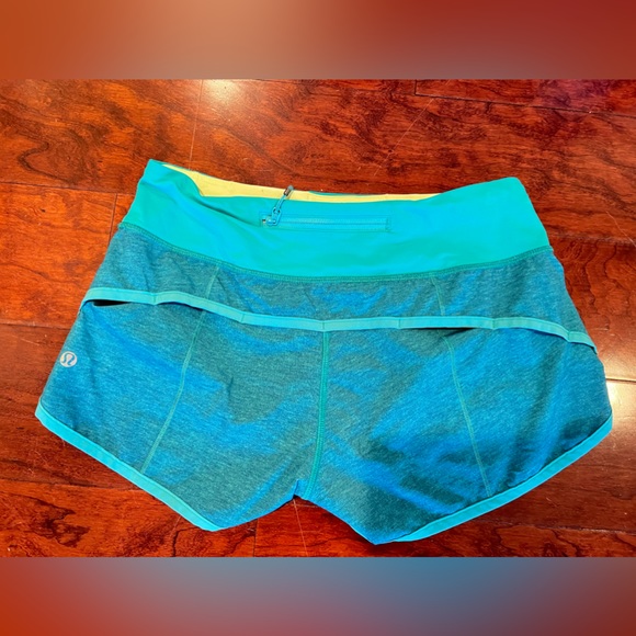 Lululemon speed short size 4 - Picture 2 of 4